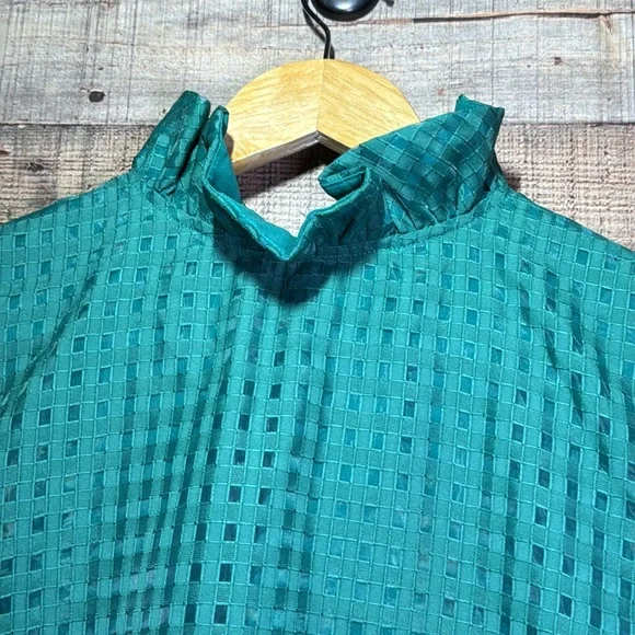 Tuckernuck Emerald Burnout Daphne Dress sz L Ruffle Collar Bow Mini Cocktail - Picture 7 of 15